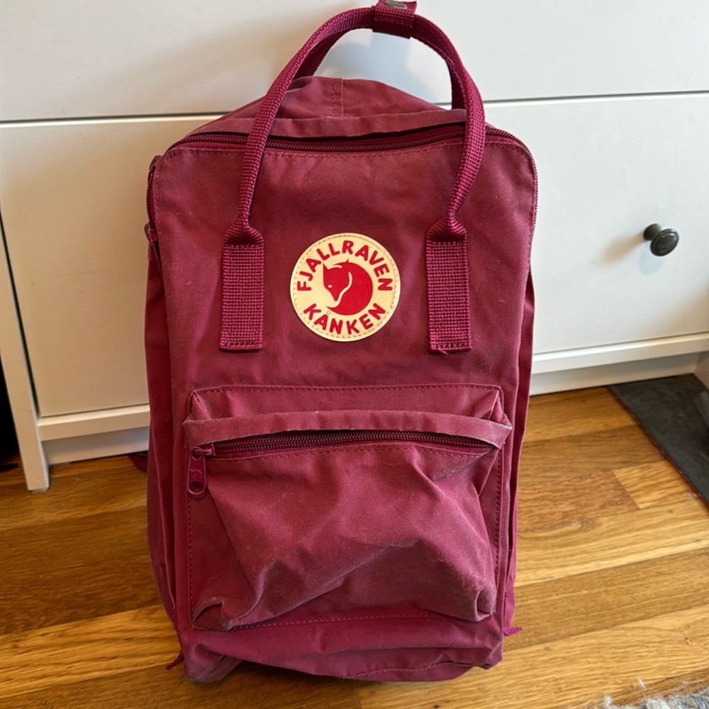 Fjallraven Kanken 13” laptop backpack in Plum